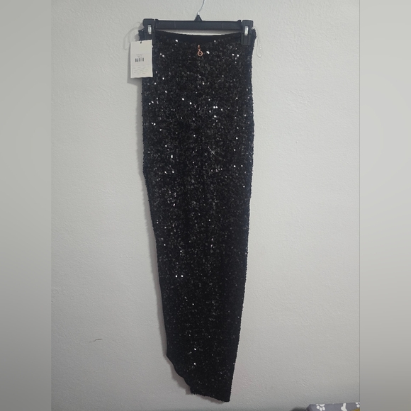NWT Nookie Black Sequin Smoke Show Maxi Skirt Medium - Picture 5 of 6